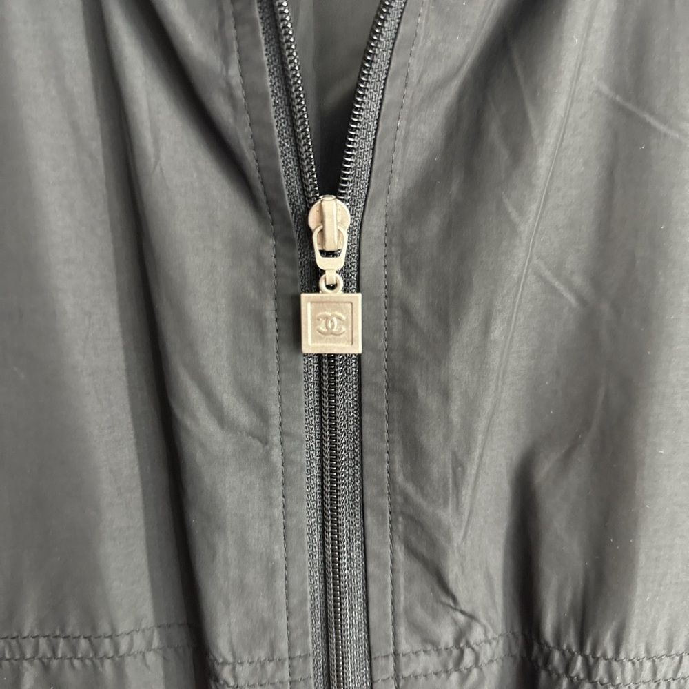 Vintage Chanel Black and White Jacket - Picture 6 of 8
